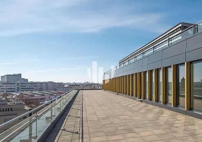 Pronájem kanceláře, Praha - Nusle, Pikrtova, 739 m2