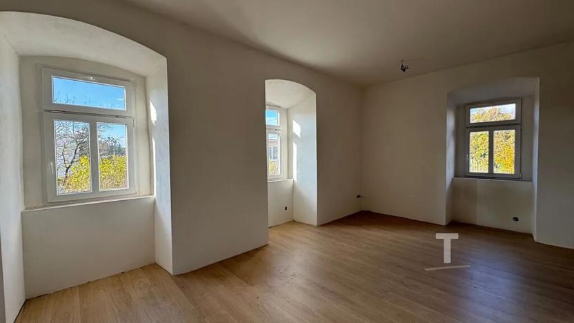 Prodej činžovního domu, Žďárná, 700 m2