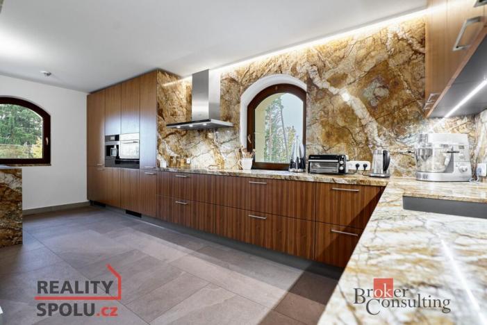 Prodej rodinného domu, Nejdek - Bernov, 231 m2