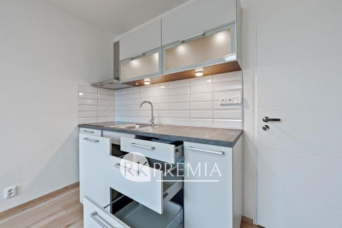 Prodej bytu 1+kk, Teplice - Řetenice, Bratislavská, 20 m2