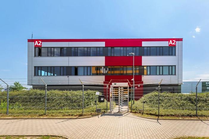 Pronájem kanceláře, Praha - Horní Počernice, Sezemická, 700 m2