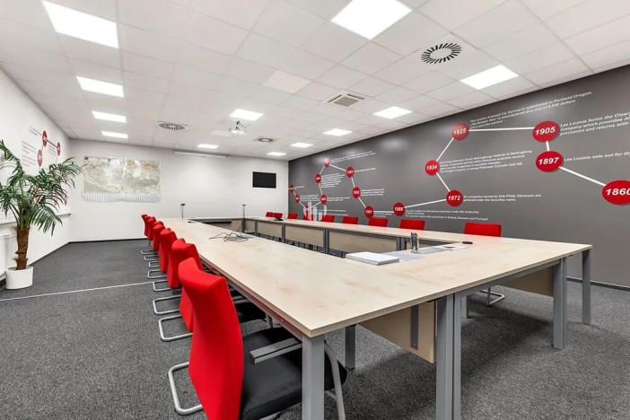 Pronájem kanceláře, Praha - Horní Počernice, Sezemická, 700 m2