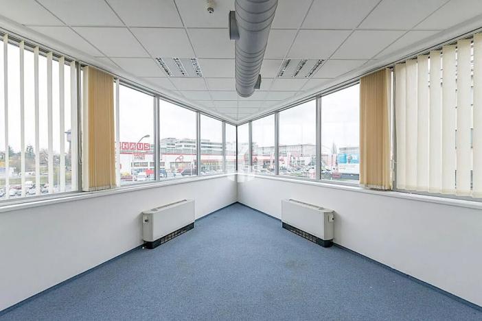 Pronájem kanceláře, Praha - Nusle, Doudlebská, 956 m2