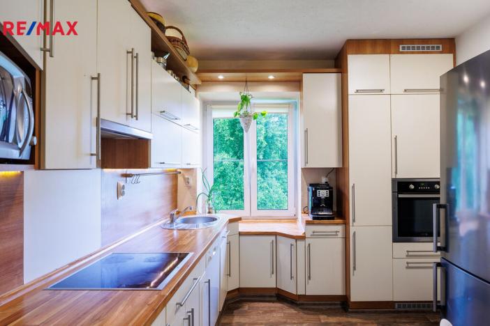 Prodej bytu 4+1, Karlovy Vary, Sládkova, 123 m2