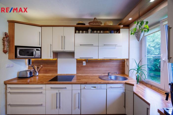 Prodej bytu 4+1, Karlovy Vary, Sládkova, 123 m2