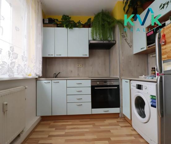 Pronájem bytu 1+kk, Karlovy Vary, Dubová, 30 m2