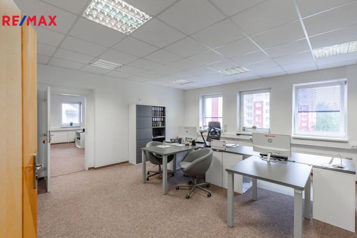 Pronájem kanceláře, Litvínov - Horní Litvínov, Rooseveltova, 987 m2