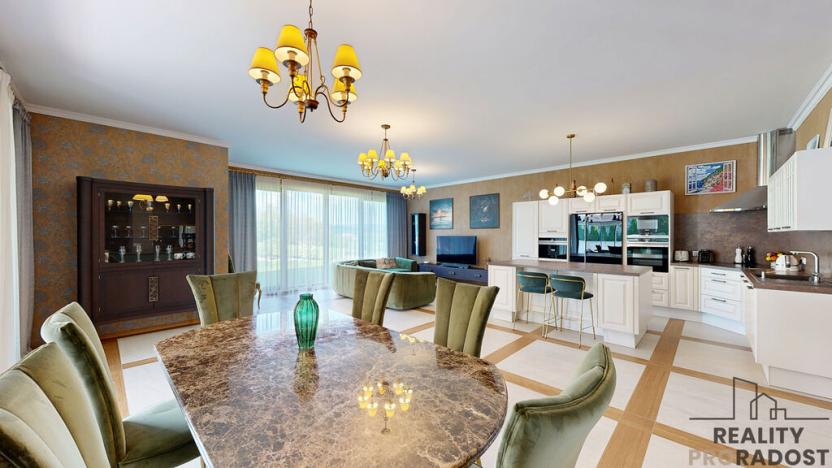 Prodej rodinného domu, Stará Huť, 543 m2