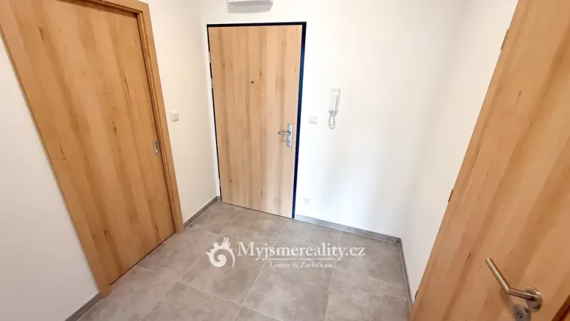 Pronájem bytu 2+kk, Znojmo, Vrbkova, 47 m2