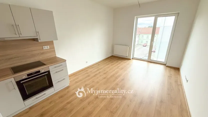 Pronájem bytu 2+kk, Znojmo, Vrbkova, 47 m2