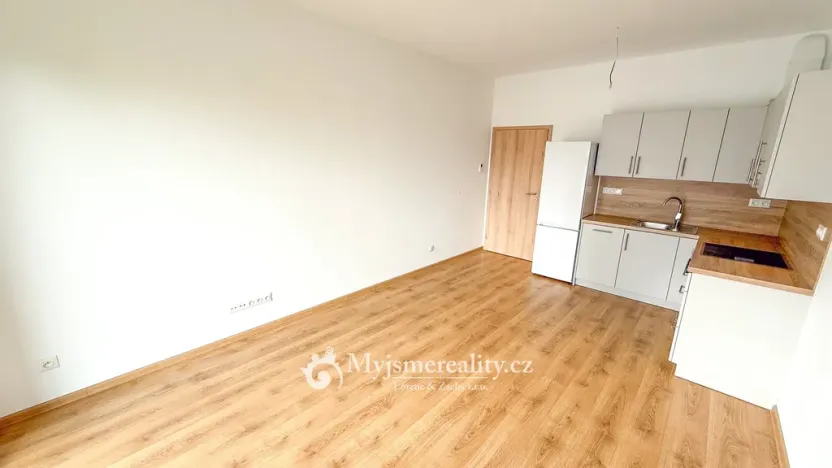 Pronájem bytu 2+kk, Znojmo, Vrbkova, 47 m2