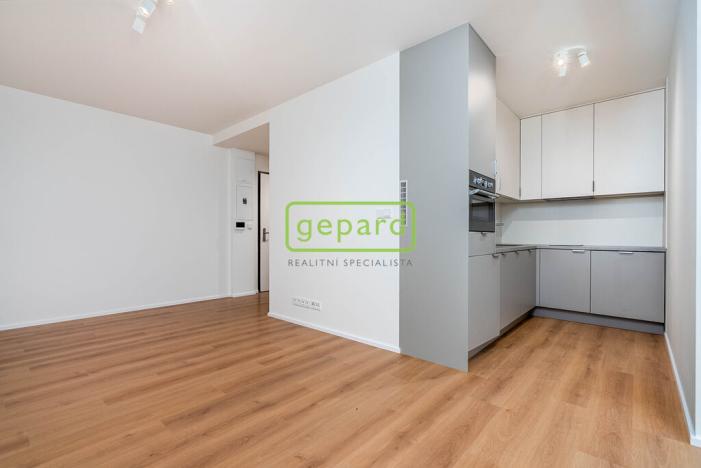Prodej bytu 1+kk, Praha - Kobylisy, Pakoměřická, 30 m2
