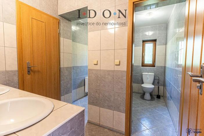 Pronájem rodinného domu, Třinec, 360 m2