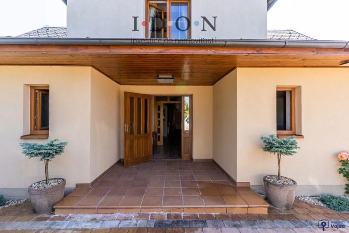 Pronájem rodinného domu, Třinec, 360 m2