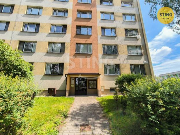Pronájem bytu 2+kk, Karviná, Bratr. Veverkových, 37 m2