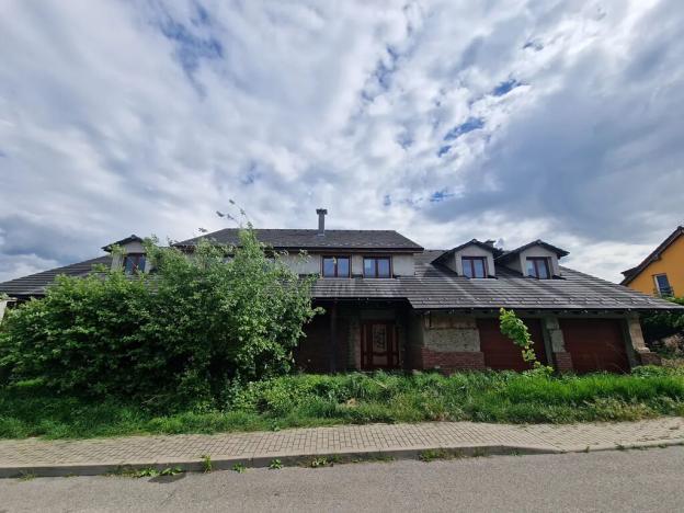 Prodej rodinného domu, Moravany, Na Rozcestí, 450 m2