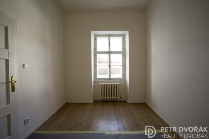 Pronájem bytu 1+1, Praha - Smíchov, U Pernikářky, 27 m2