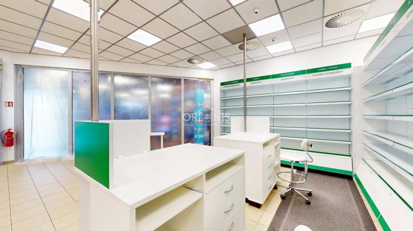 Pronájem obchodního prostoru, Hora Svatého Šebestiána, 72 m2