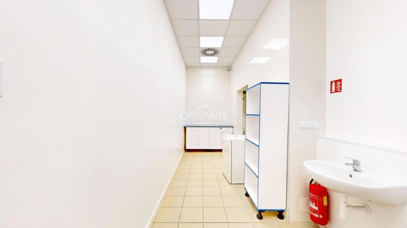 Pronájem obchodního prostoru, Hora Svatého Šebestiána, 72 m2