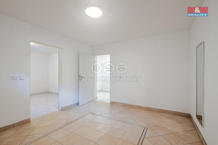 Prodej rodinného domu, Týnec nad Labem - Vinařice, 300 m2