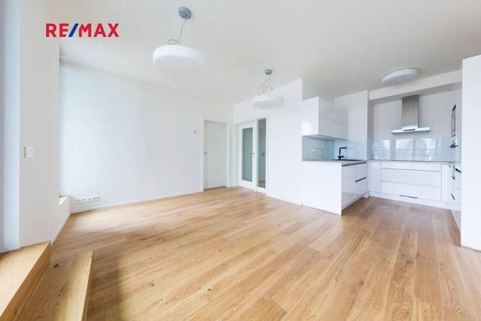 Prodej bytu 2+kk, Praha - Vršovice, Archangelská, 63 m2