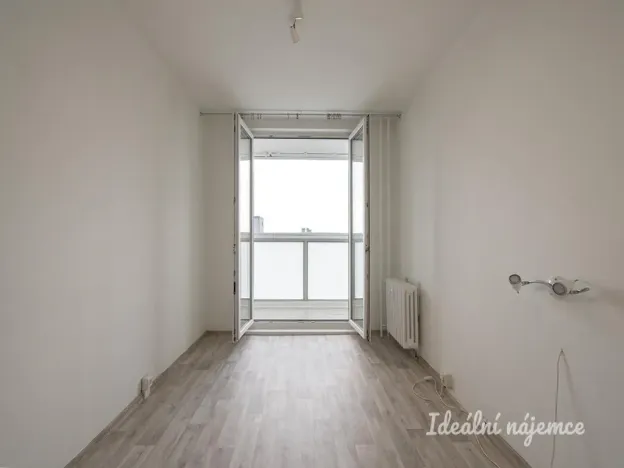 Pronájem bytu 3+1, Praha - Modřany, Poljanovova, 62 m2