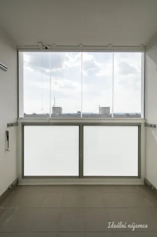 Pronájem bytu 3+1, Praha - Modřany, Poljanovova, 62 m2