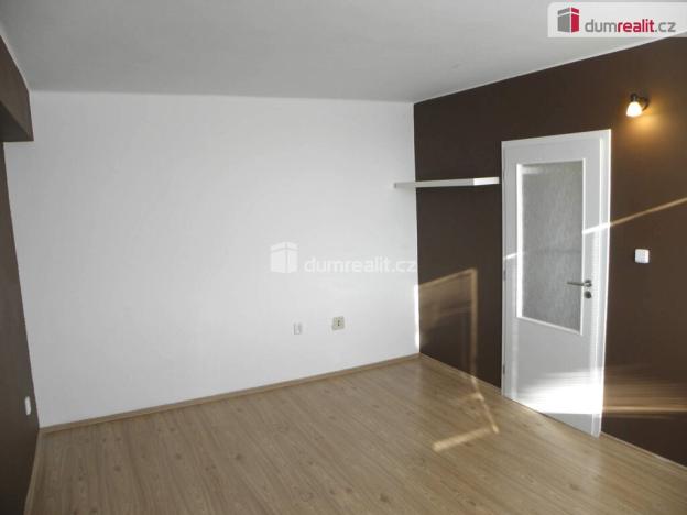 Pronájem bytu 1+1, Kolín - Kolín II, V Břízách, 32 m2