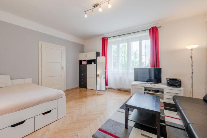 Pronájem bytu 1+1, Praha - Vinohrady, Kouřimská, 53 m2
