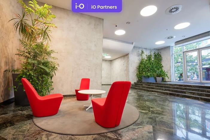 Pronájem kanceláře, Praha - Smíchov, Plzeňská, 360 m2