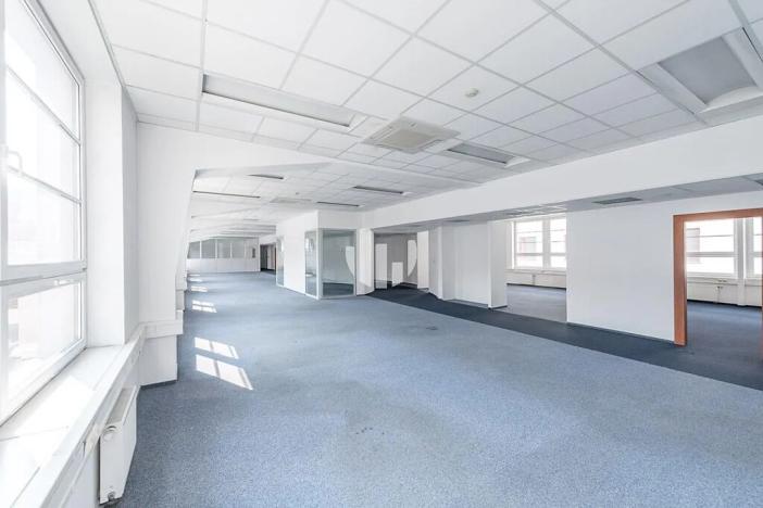 Pronájem kanceláře, Praha - Karlín, Sokolovská, 312 m2