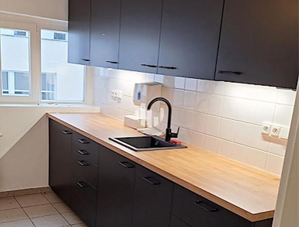 Pronájem kanceláře, Praha - Smíchov, Zubatého, 260 m2