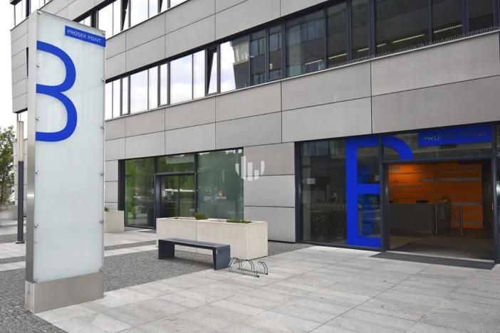 Pronájem kanceláře, Praha - Prosek, Prosecká, 300 m2