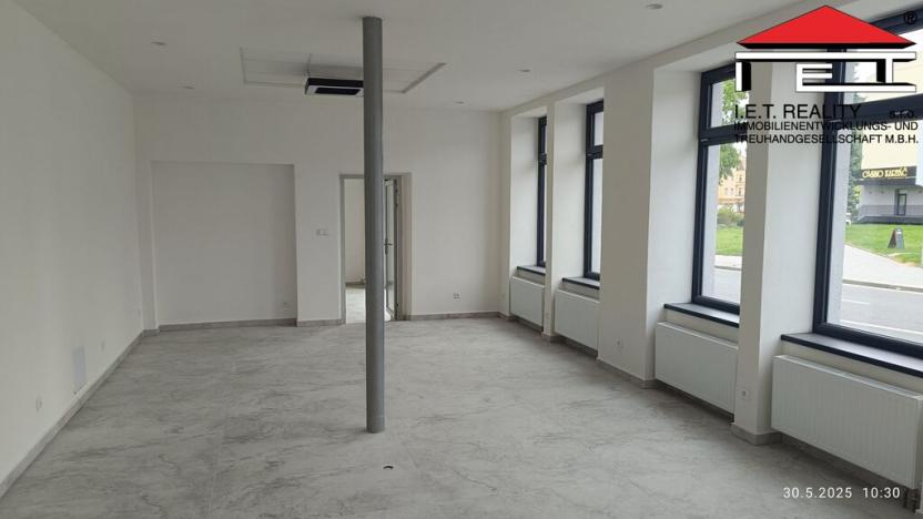 Pronájem obchodního prostoru, Opava, Olomoucká, 127 m2