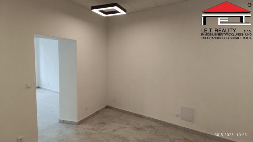 Pronájem obchodního prostoru, Opava, Olomoucká, 127 m2