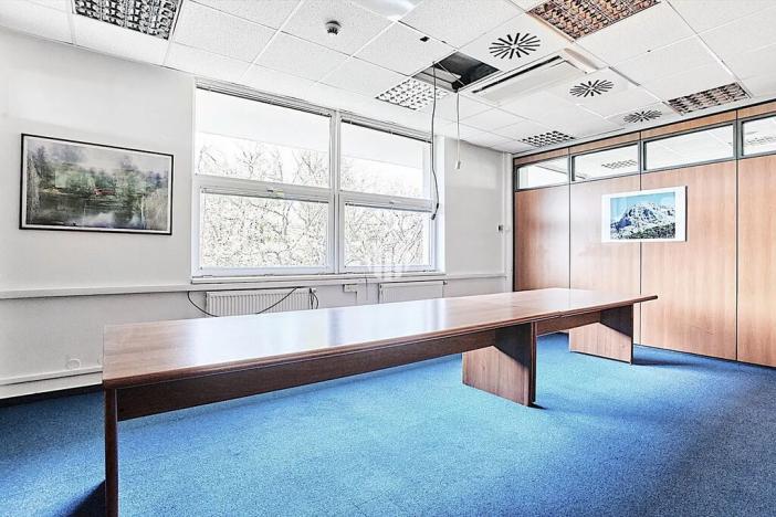 Pronájem kanceláře, Praha - Strašnice, Vinohradská, 376 m2