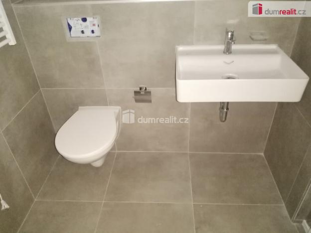 Pronájem bytu 2+kk, Děčín - Děčín III-Staré Město, Zelená, 36 m2