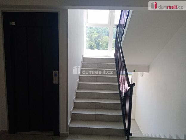 Pronájem bytu 2+kk, Děčín - Děčín III-Staré Město, Zelená, 36 m2