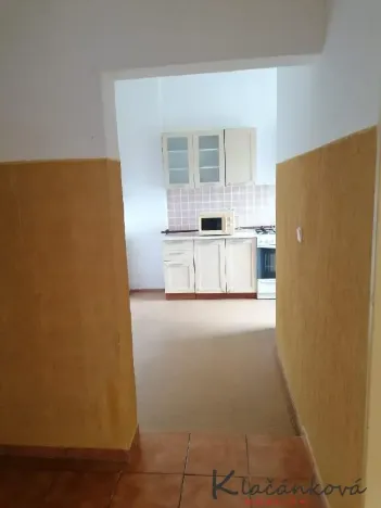 Pronájem bytu 1+1, Napajedla, Masarykovo náměstí, 33 m2