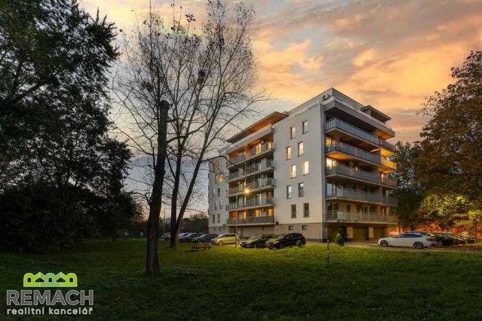 Prodej bytu 3+kk, Uherské Hradiště, Štěpnická, 74 m2