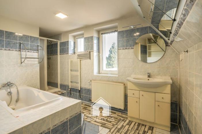 Prodej rodinného domu, Libouchec, 233 m2