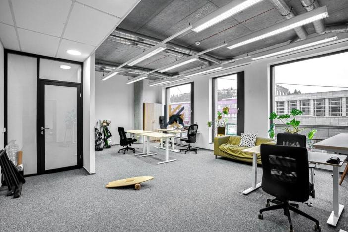 Pronájem kanceláře, Praha - Smíchov, Nádražní, 539 m2