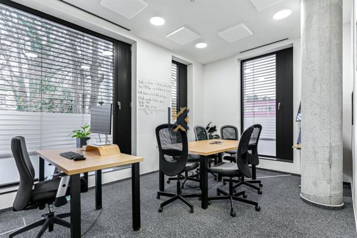 Pronájem kanceláře, Praha - Smíchov, Nádražní, 539 m2