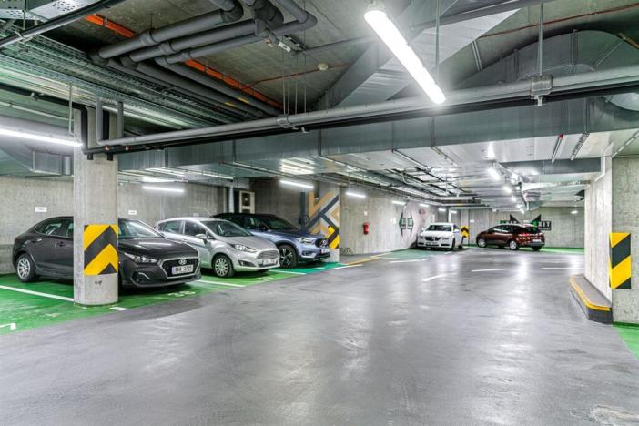 Pronájem kanceláře, Praha - Smíchov, Nádražní, 539 m2