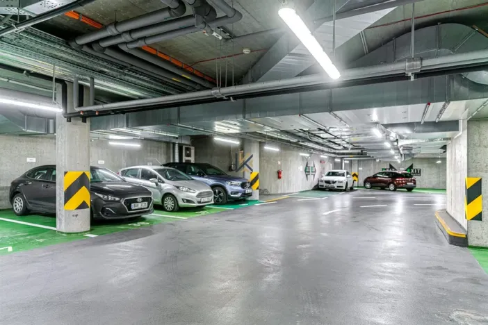 Pronájem kanceláře, Praha - Smíchov, Nádražní, 539 m2