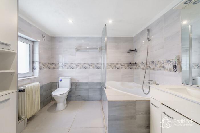 Prodej rodinného domu, Habartov - Horní Částkov, 150 m2