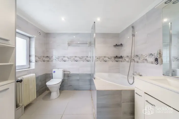 Prodej rodinného domu, Habartov - Horní Částkov, 150 m2