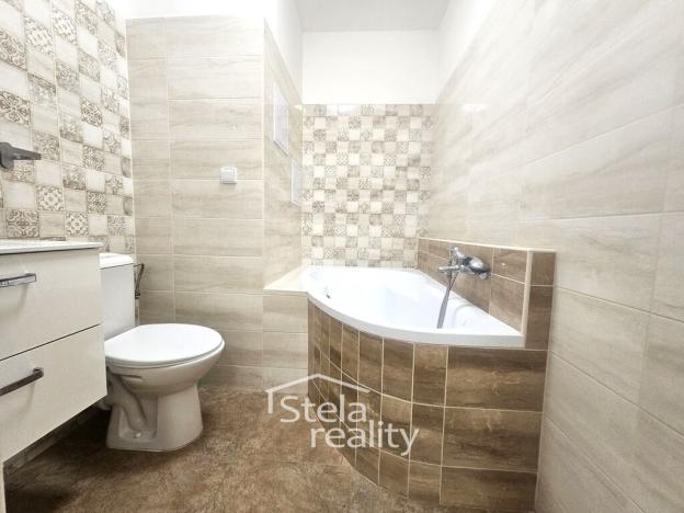 Pronájem bytu 2+1, Bruntál, Květná, 45 m2
