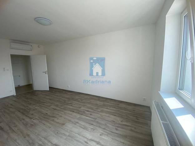 Pronájem bytu 2+kk, Plzeň, Železniční, 78 m2