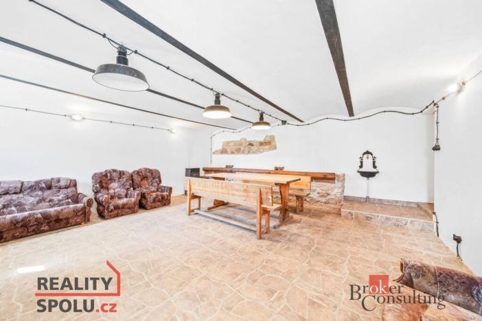 Prodej rodinného domu, Litohlavy, 235 m2